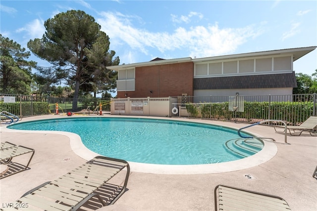 753 Oakmont Ave Unit 802, Las Vegas, NV 89109 - community pool with a patio