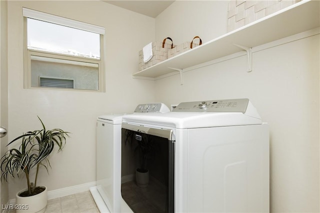 6730 Pivot Point St, Las Vegas, NV 89148 - laundry room with washing machine and clothes dryer and baseboards
