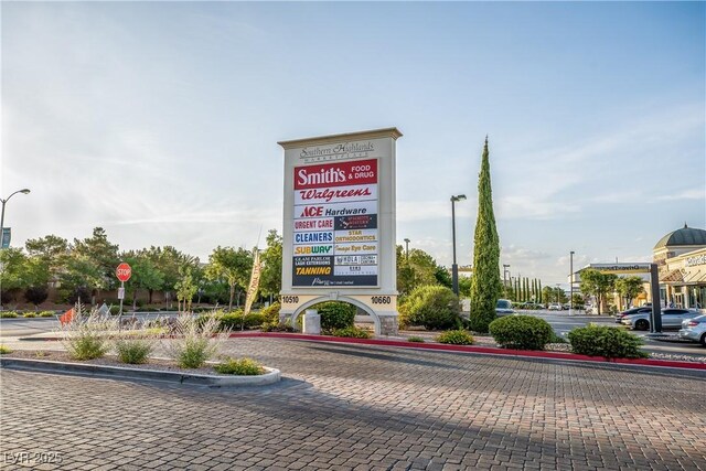 10902 Pentland Downs St, Las Vegas, NV 89141