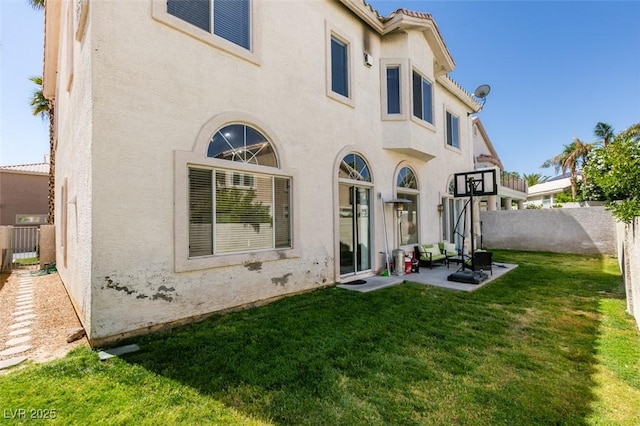 2090 Eaglepath Cir, Henderson, NV 89074 - rear view of property featuring stucco siding and a patio