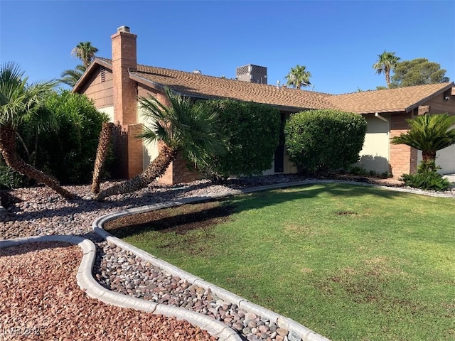 5821 Santa Catalina Ave, Las Vegas, NV 89108 - view of green lawn