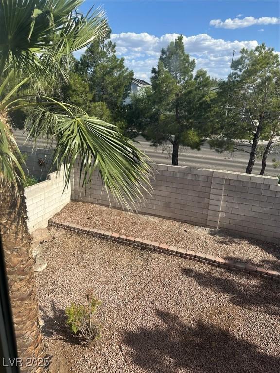 1511 Balsam Mist Ave, Las Vegas, NV 89183 - view of yard