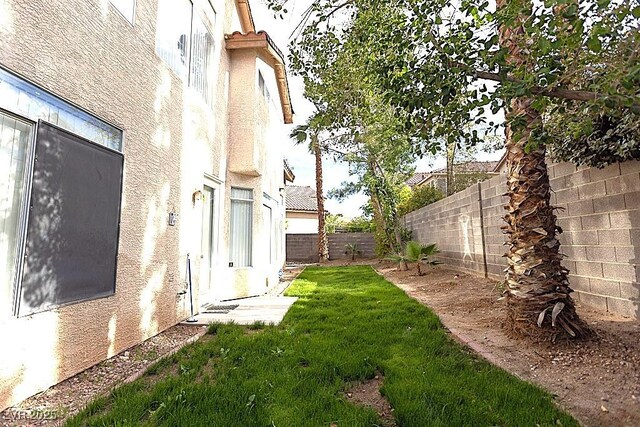 1721 Mill Canyon Dr, Las Vegas, NV 89128 - view of yard
