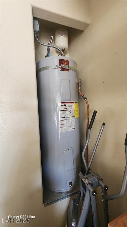 864 Chianti Way, Mesquite, NV 89027 - utilities featuring water heater