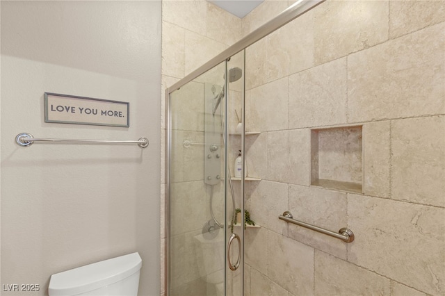 900 Cantura Mills Rd, Henderson, NV 89052 - full bathroom with a stall shower and toilet