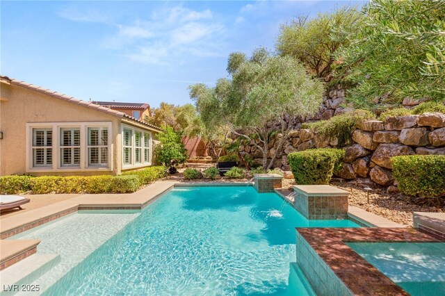 900 Cantura Mills Rd, Henderson, NV 89052 - view of outdoor pool