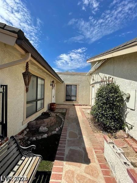 600 Woodmount Dr, Las Vegas, NV 89107 - photo 6