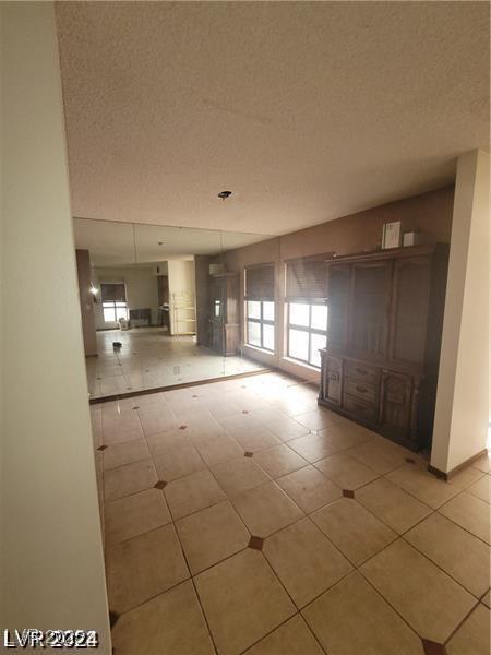 600 Woodmount Dr, Las Vegas, NV 89107 - photo 14