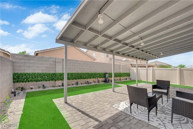 2633 Spider Cactus Ct, Las Vegas, NV 89106 - view of patio / terrace