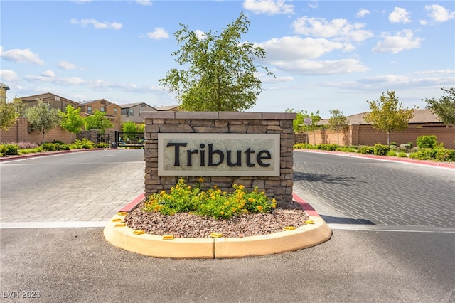 10951 Stone Crossing Ave, Las Vegas, NV 89166 - community sign with a residential view