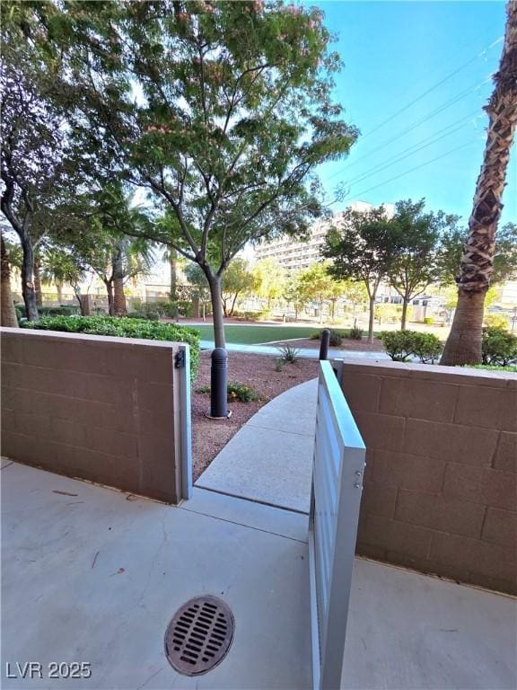 8255 Las Vegas Blvd Unit 117, Las Vegas, NV 89123 - view of patio / terrace