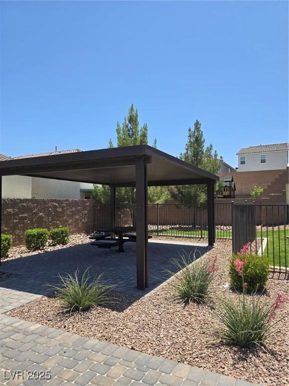 5398 Robinera Ct, Las Vegas, NV 89166 - view of home's community