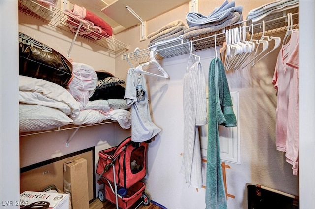 5751 E Hacienda Ave Unit 154, Las Vegas, NV 89122 - view of walk in closet