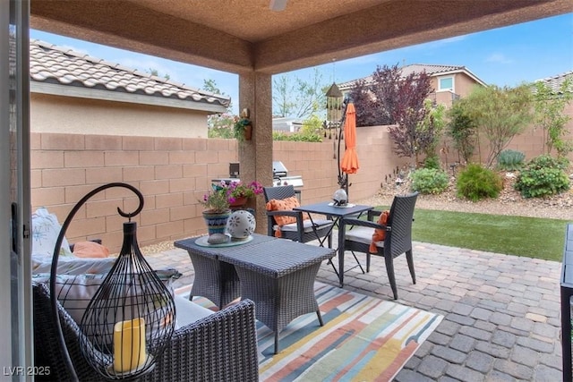 759 Star Apple Ln, Las Vegas, NV 89178 - fenced backyard featuring outdoor dining space and a patio area