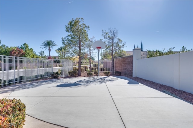 10357 Bent Willow Ave, Las Vegas, NV 89129 - view of basketball court