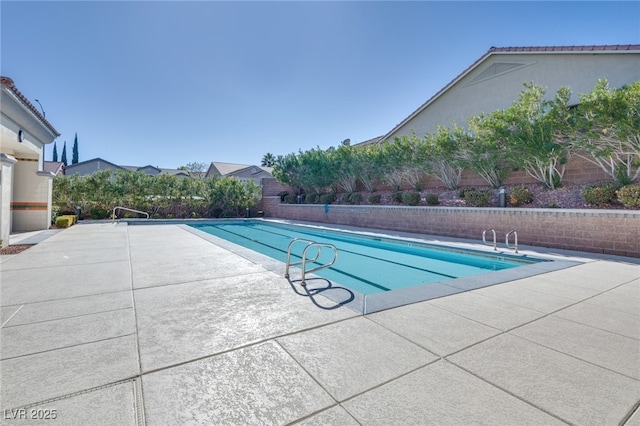 10357 Bent Willow Ave, Las Vegas, NV 89129 - view of swimming pool featuring a fenced backyard and a patio