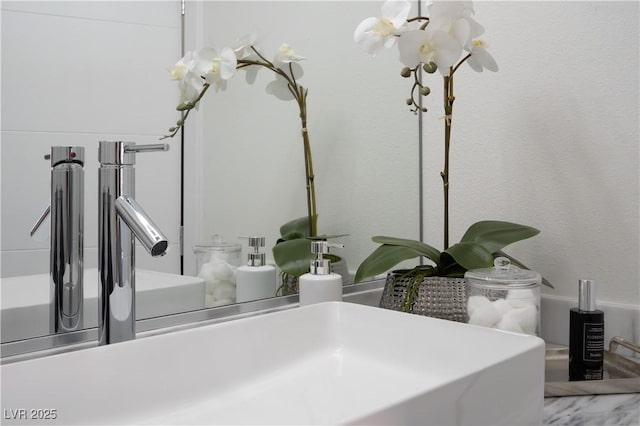 10532 Redwood Ash Ave, Las Vegas, NV 89144 - bathroom view