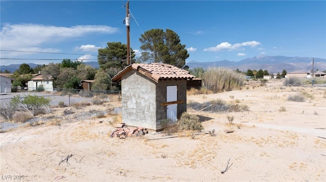 480 China St, Pahrump, NV 89048 - view of outdoor structure featuring a mountain view