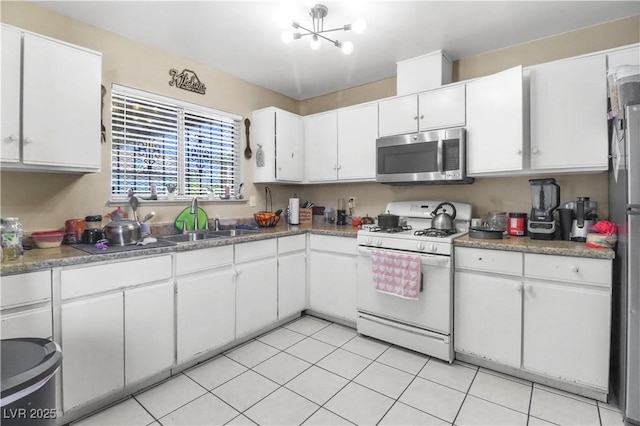 1105 Declaration Dr, Las Vegas, NV 89110 - photo 15