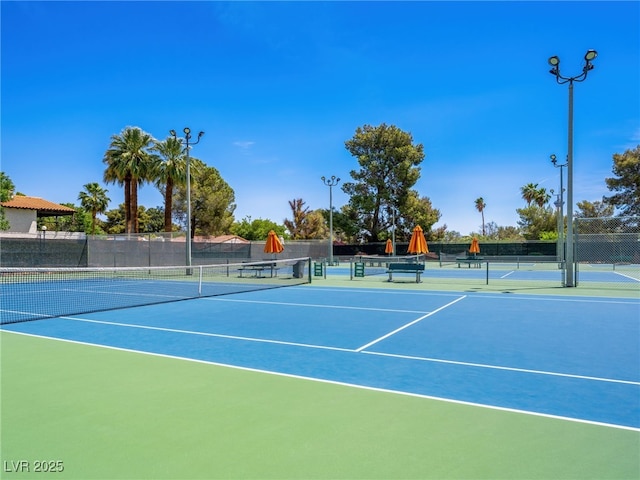 2104 Plaza De La Candela, Las Vegas, NV 89102 - view of tennis court with community basketball court