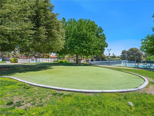2104 Plaza De La Candela, Las Vegas, NV 89102 - view of home's community featuring a putting area
