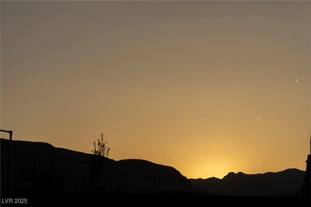 10781 Agate Cliffs Ave, Las Vegas, NV 89135 - view of mountain background