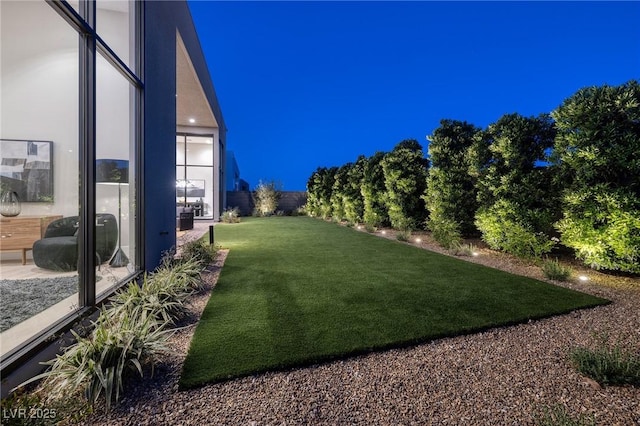 10781 Agate Cliffs Ave, Las Vegas, NV 89135 - view of grassy yard