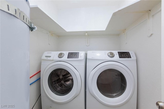 3008 Lawndale St, Las Vegas, NV 89121 - laundry area featuring washer and dryer