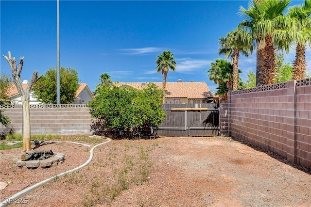 7417 Radville Dr, Las Vegas, NV 89129 - fenced yard featuring a gate