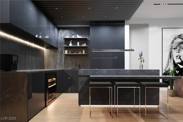924 S First St Unit 306C, Las Vegas, NV 89101 - indoor wet bar with beverage cooler and decorative backsplash