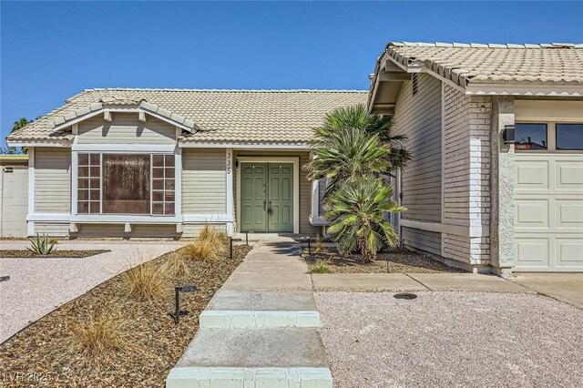 335 Simon Bolivar Dr, Henderson, NV 89014 - photo 1