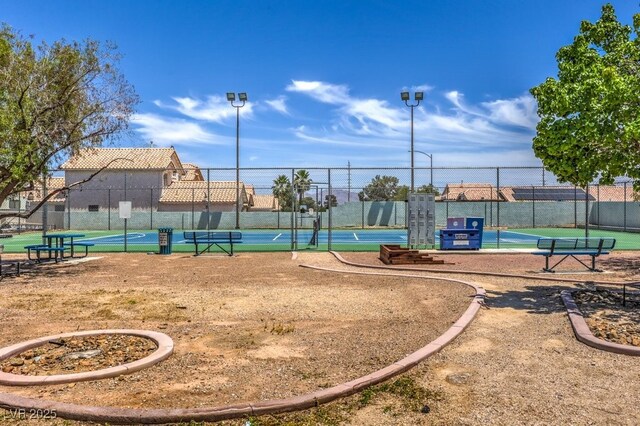 5713 Whiteridge Ave, Las Vegas, NV 89107 - view of tennis court