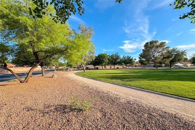 7670 Descanso Ln, Las Vegas, NV 89123 - view of community featuring a lawn