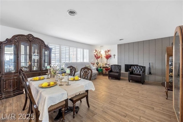 1589 Silver Mesa Way, Las Vegas, NV 89169 - dining space featuring light wood-style floors