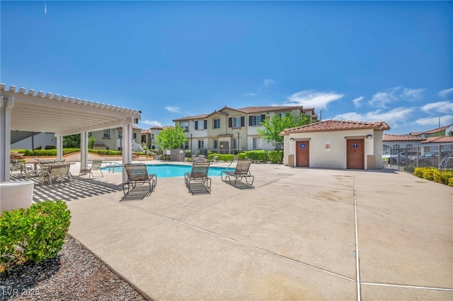 50 Aura De Blanco St Unit 2104, Henderson, NV 89074 - community pool with a pergola, a residential view, and a patio area