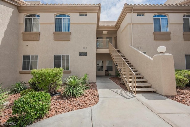 7400 W Flamingo Rd Unit 1082, Las Vegas, NV 89147 - view of building exterior with stairway