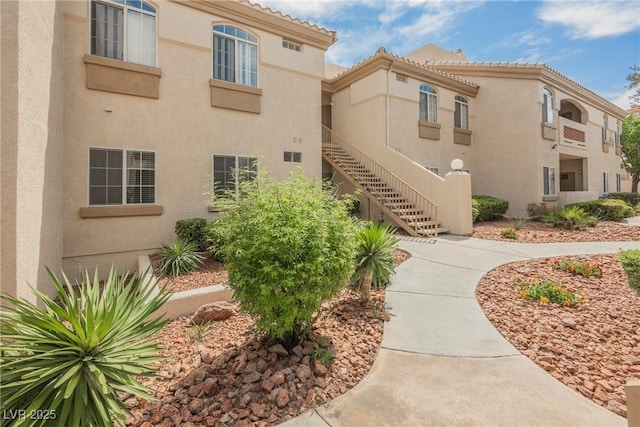 7400 W Flamingo Rd Unit 1082, Las Vegas, NV 89147 - view of building exterior with stairs