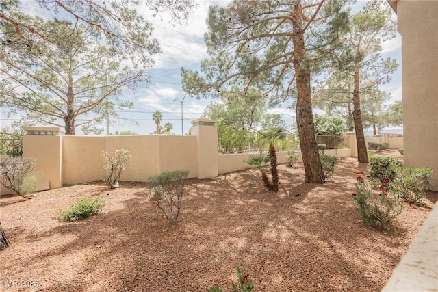 7400 W Flamingo Rd Unit 1082, Las Vegas, NV 89147 - view of yard