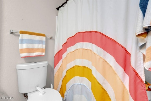 509 Regal Robin Way N, Las Vegas, NV 89084 - bathroom with toilet and a shower with curtain