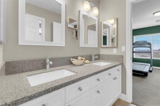4326 Spooner Lake Cir, Las Vegas, NV 89147 - full bath with double vanity