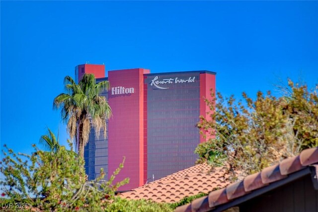 3013 Plaza De Rosa, Las Vegas, NV 89102 - exterior view