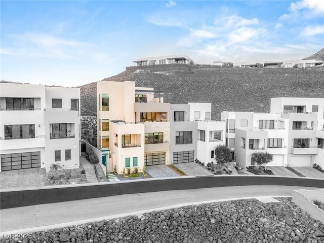 358 Solitude Peak Ln, Henderson, NV 89012 - view of apartment building / complex