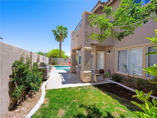 10612 Gum Tree Ct, Las Vegas, NV 89144 - fenced backyard featuring a patio area