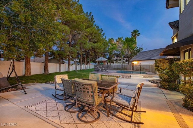 15 Pheasant Ridge Dr, Henderson, NV 89014 - view of patio featuring outdoor dining area