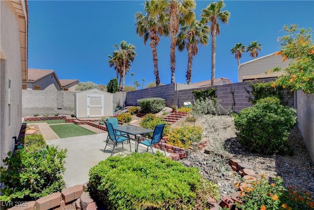 805 Palmero Way, Boulder City, NV 89005 - fenced backyard featuring a patio area