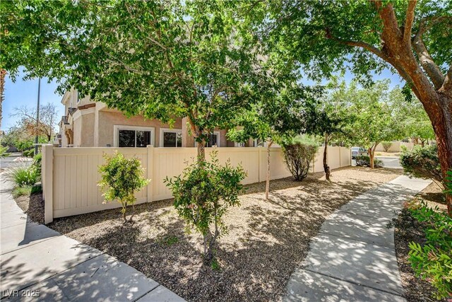 67 Dow Jones St Unit 2, Henderson, NV 89074 - view of yard
