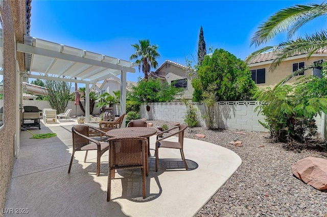 9220 Evergreen Canyon Dr, Las Vegas, NV 89134 - fenced backyard featuring a pergola, outdoor dining area, and a patio area