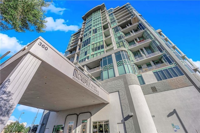 360 E Desert Inn Rd Unit 1803, Las Vegas, NV 89109 - view of apartment building / complex