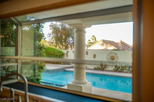 2104 Inverness Dr, Henderson, NV 89074 - detailed view of a swimming pool