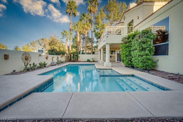 2104 Inverness Dr, Henderson, NV 89074 - view of pool featuring a fenced backyard, a pool with connected hot tub, and a patio